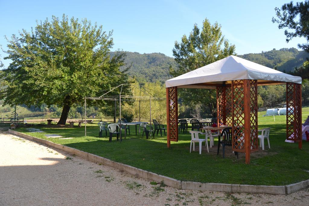 Отель Agriturismo Ca Del Buco Monte San Giovanni  Экстерьер фото