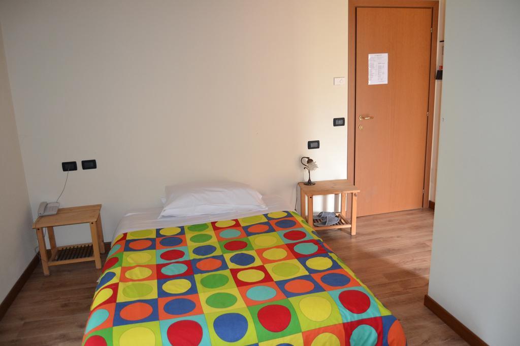 Отель Agriturismo Ca Del Buco Monte San Giovanni  Экстерьер фото