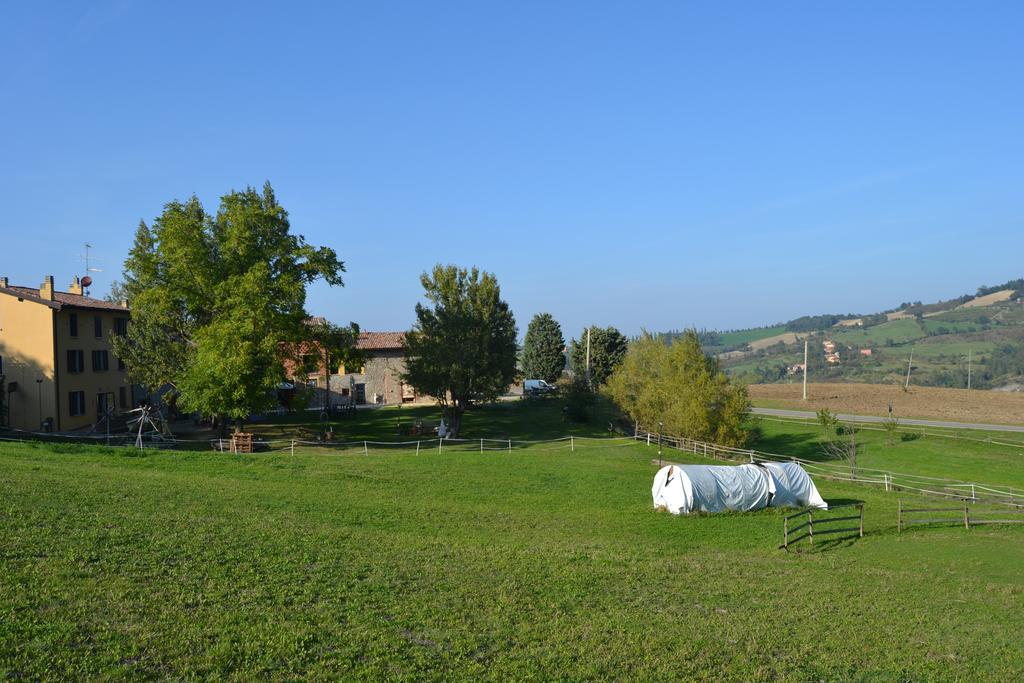 Отель Agriturismo Ca Del Buco Monte San Giovanni  Экстерьер фото